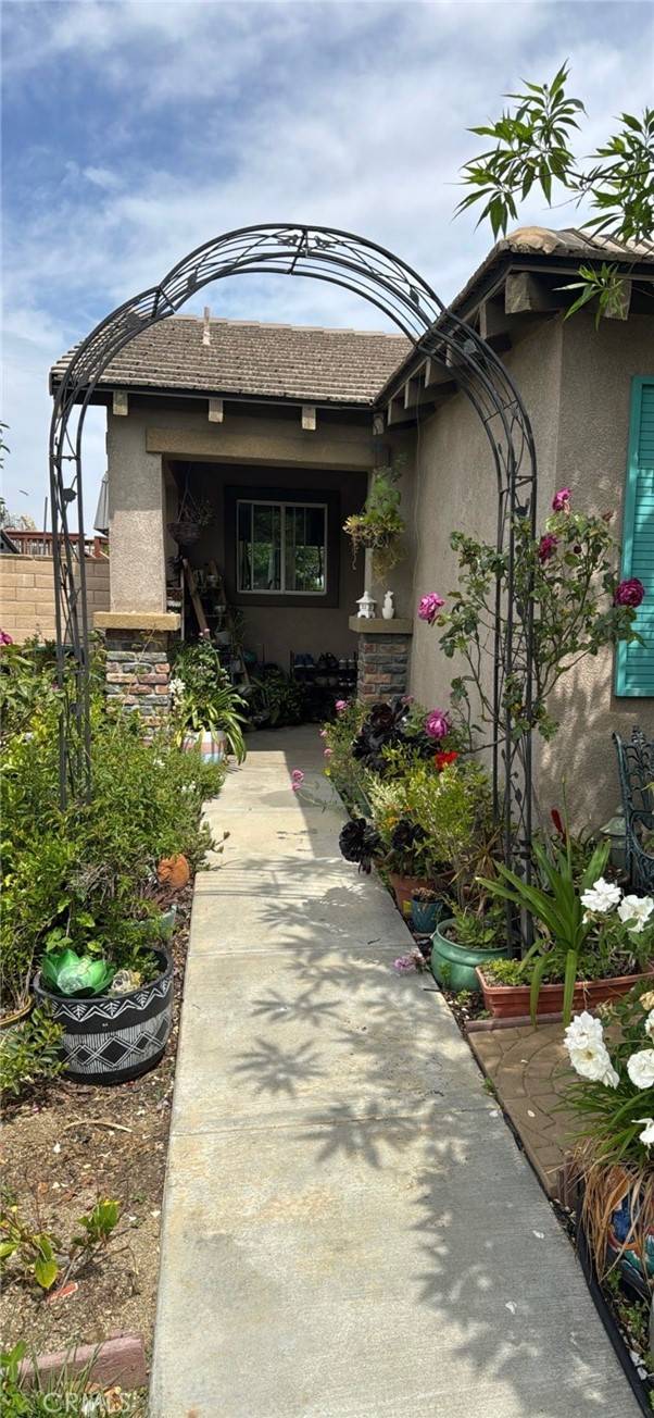 Lake Elsinore, CA 92530,29422 Falling Leaf DR