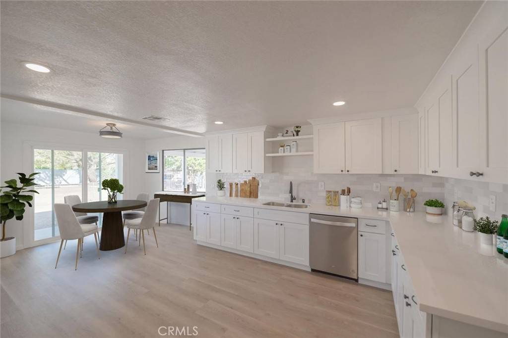 Hesperia, CA 92345,7558 Newhall AVE