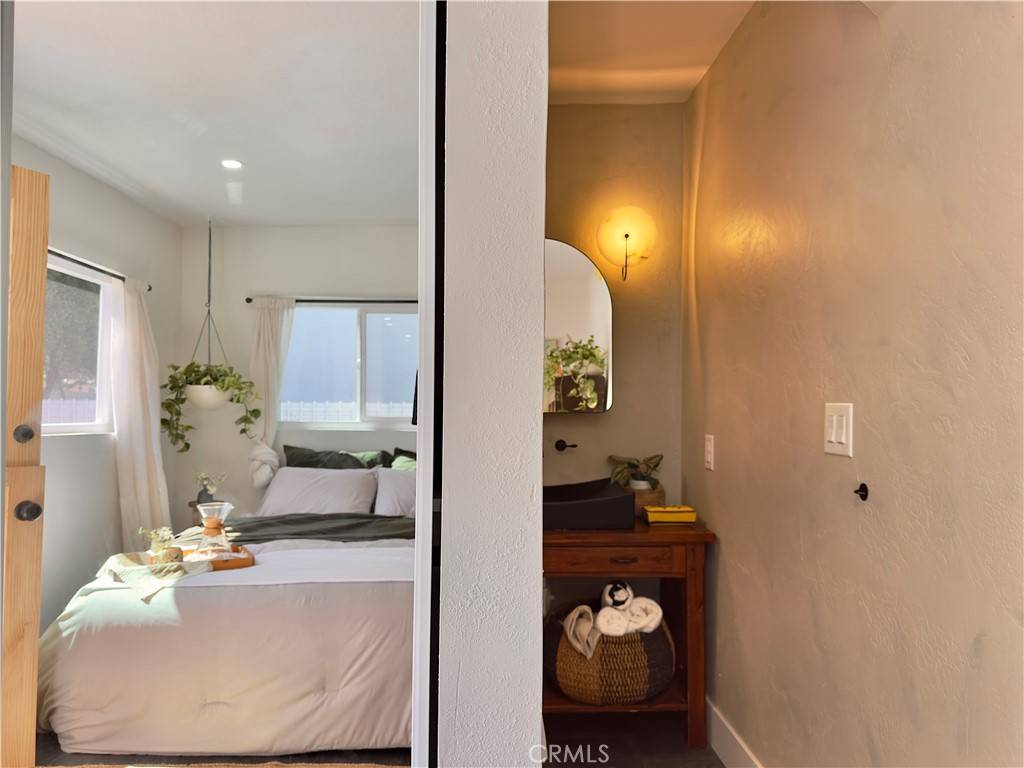 2907 S Ridgeley DR, Los Angeles, CA 90016