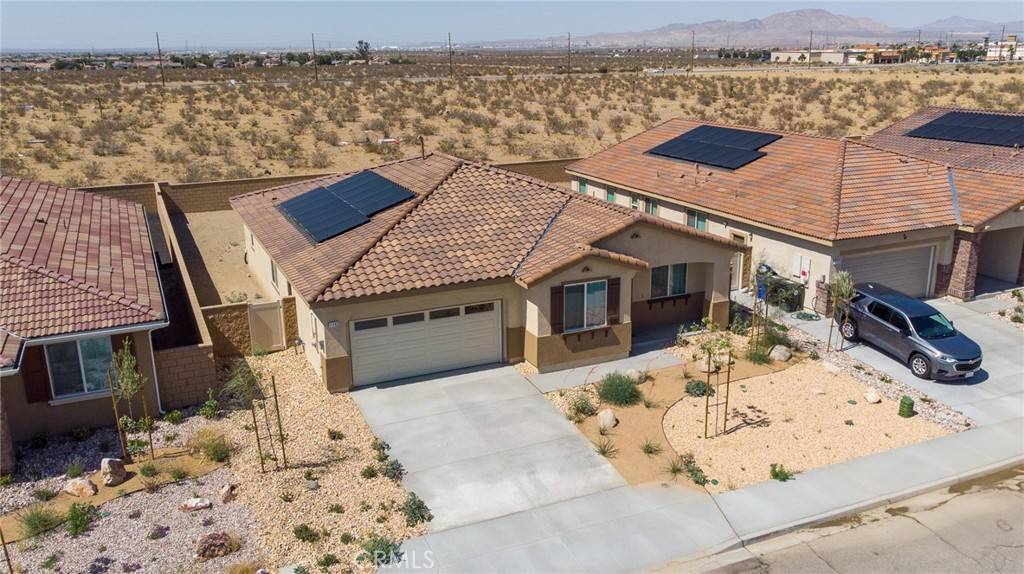 11762 Far Hills LN, Victorville, CA 92392