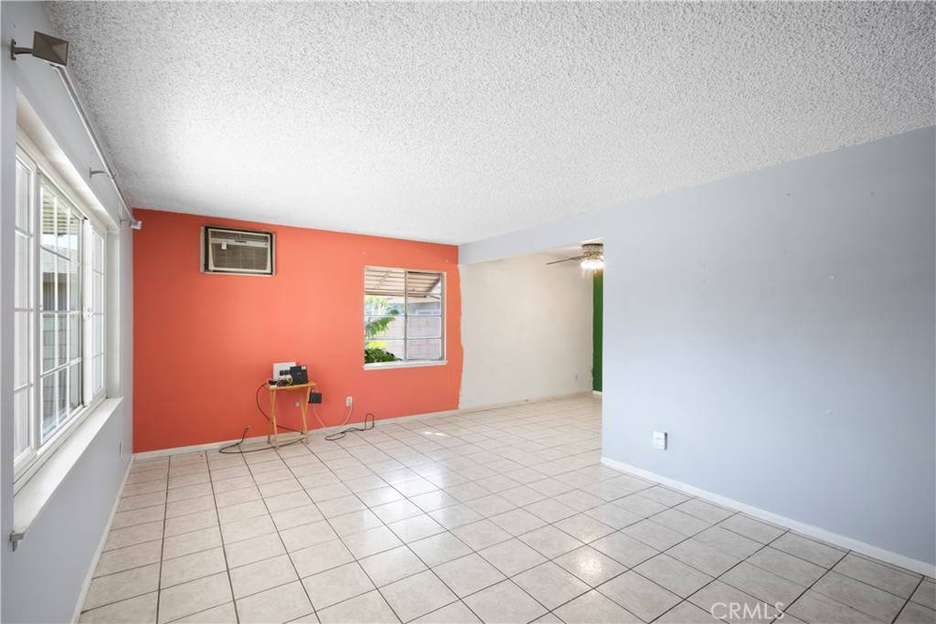 Riverside, CA 92501,3825 Lofton PL