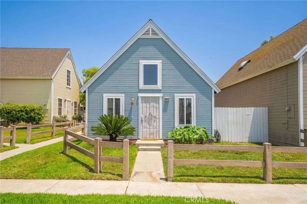 Fontana, CA 92337,14606 Woodland DR #10
