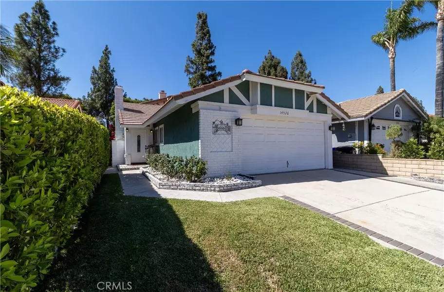14526 Hillcrest DR, Fontana, CA 92337