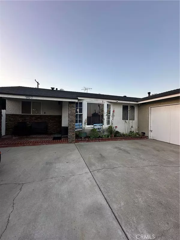 Azusa, CA 91702,907 E Ghent ST