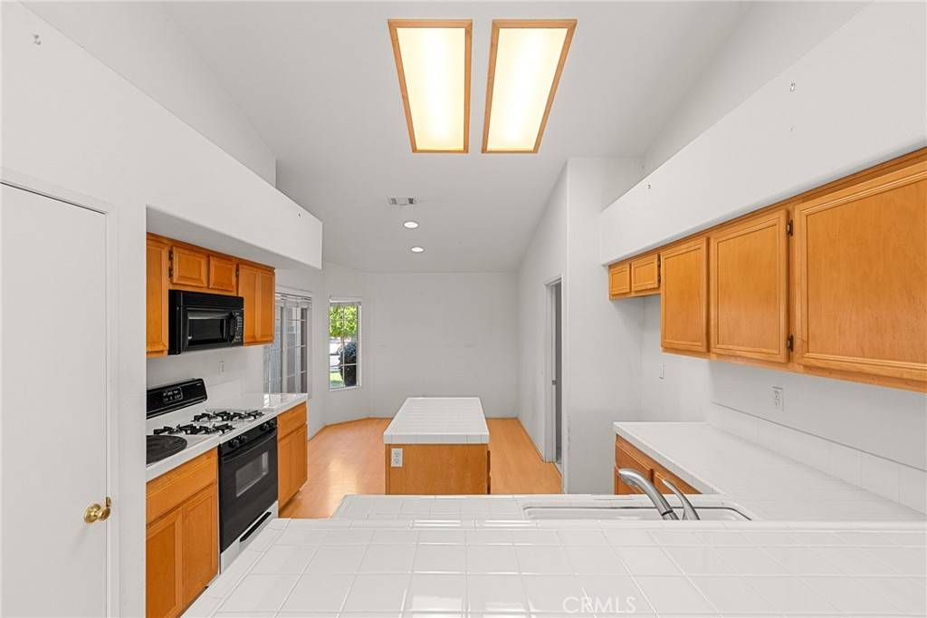 Winchester, CA 92596,36453 Rotterdam ST