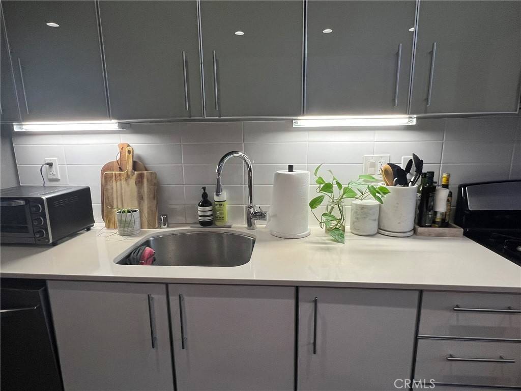 Marina Del Rey, CA 90292,4215 Glencoe AVE #129