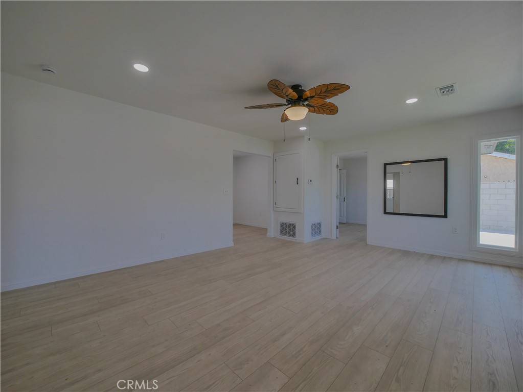 San Bernardino, CA 92410,24931 Vine ST