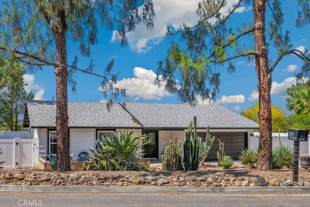 27111 Crews Hill DR, Menifee, CA 92586