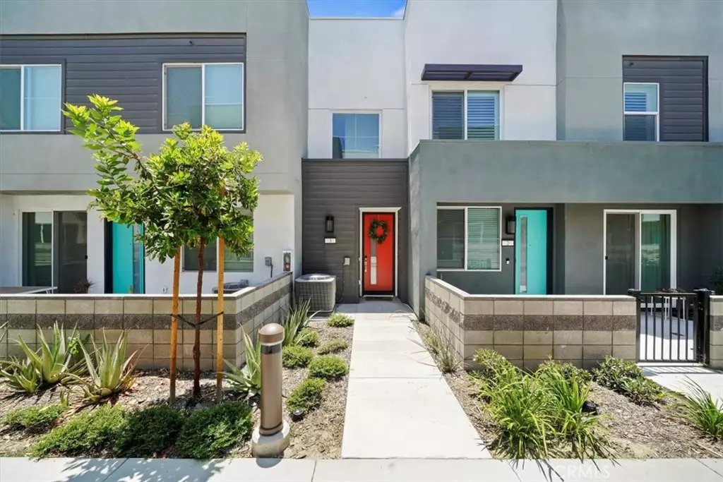Ontario, CA 91761,3721 S Allston Paseo #3