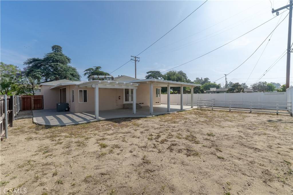Redlands, CA 92374,401 W PIONEER AVE