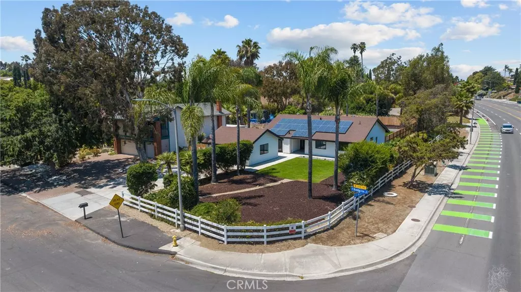 Vista, CA 92081,1201 Branding Iron CIR