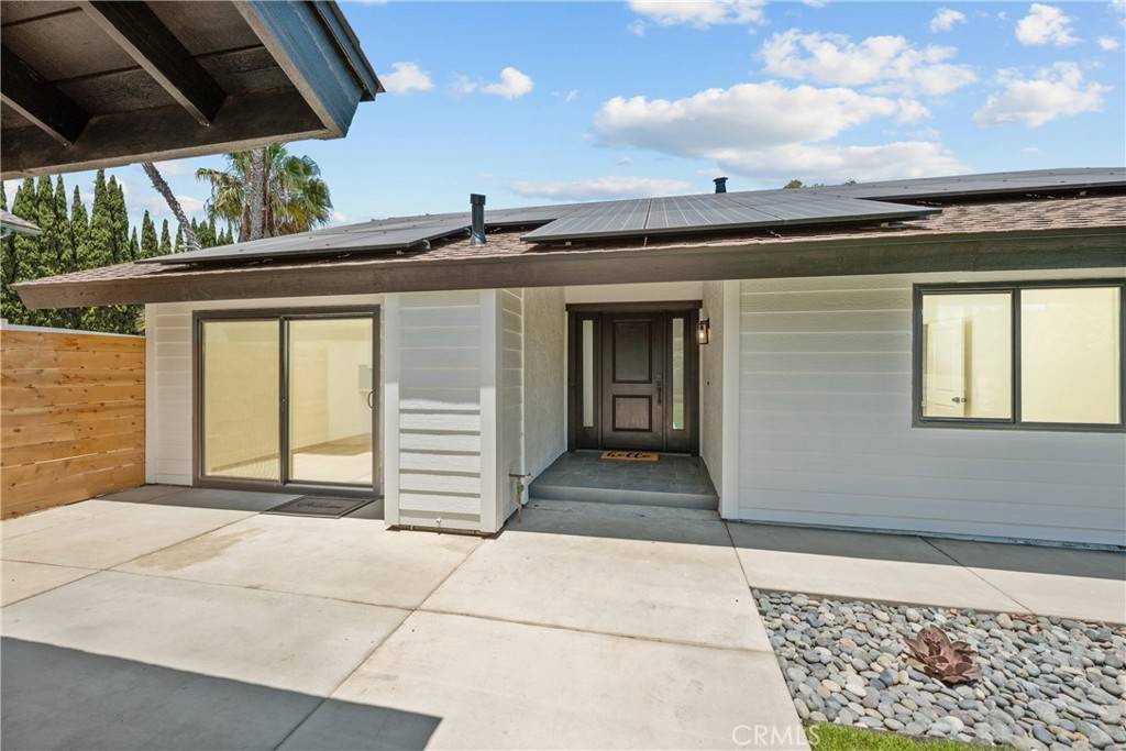 Vista, CA 92081,1201 Branding Iron CIR