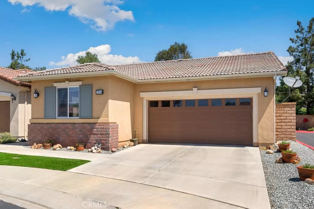 Hemet, CA 92545,7704 Couples WAY
