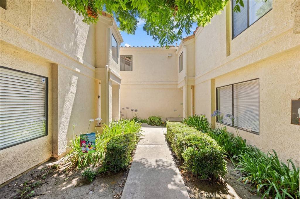 Pomona, CA 91768,430 Anderwood CT #24