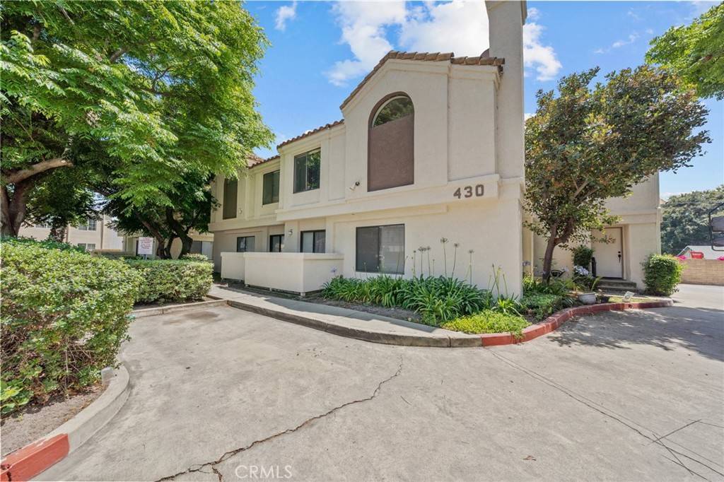 Pomona, CA 91768,430 Anderwood CT #24
