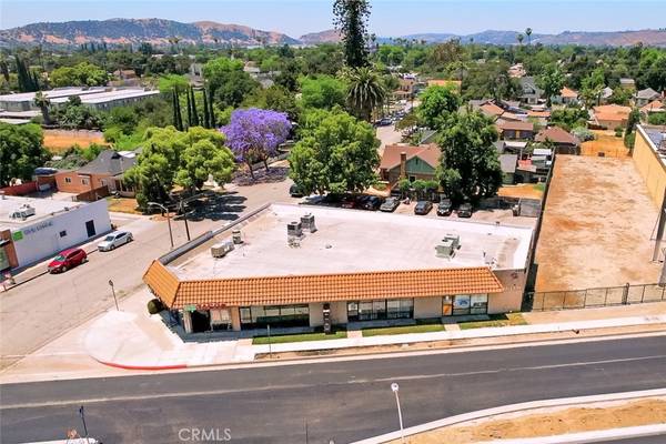 925 N Garey AVE, Pomona, CA 91767
