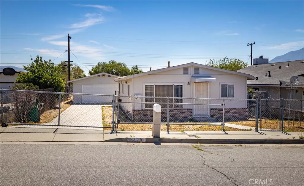 Banning, CA 92220,1322 N Blanchard ST