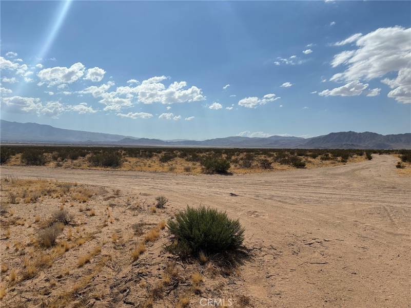 0 Fairlane RD, Lucerne Valley, CA 92356