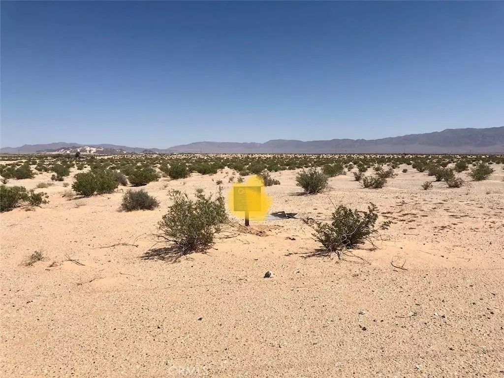 29 Palms, CA 92277,0 Darlene DR