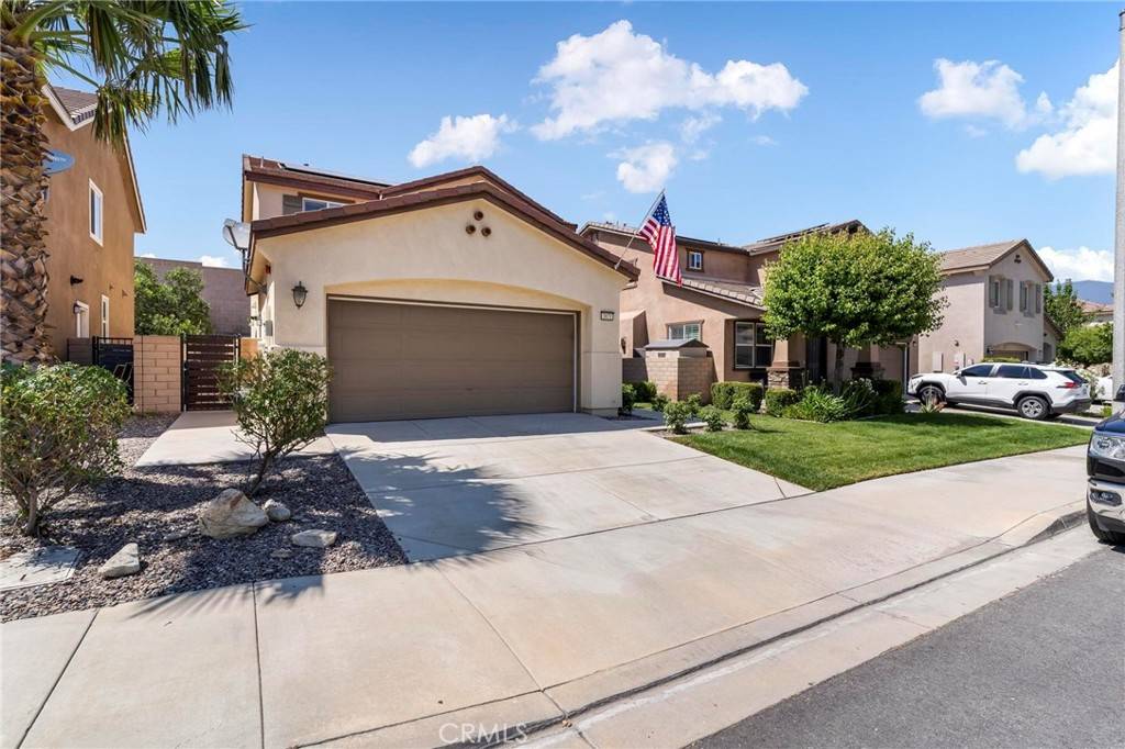 San Bernardino, CA 92407,3871 Bur Oak RD