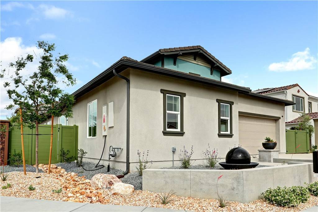 Hesperia, CA 92345,17148 Kent ST