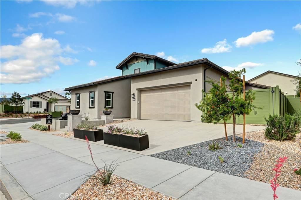 Hesperia, CA 92345,17148 Kent ST
