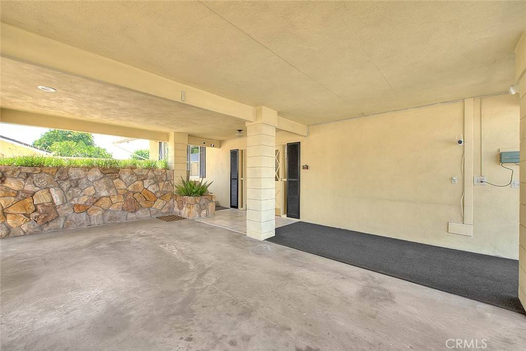 Fontana, CA 92335,9465 Palo Verde AVE