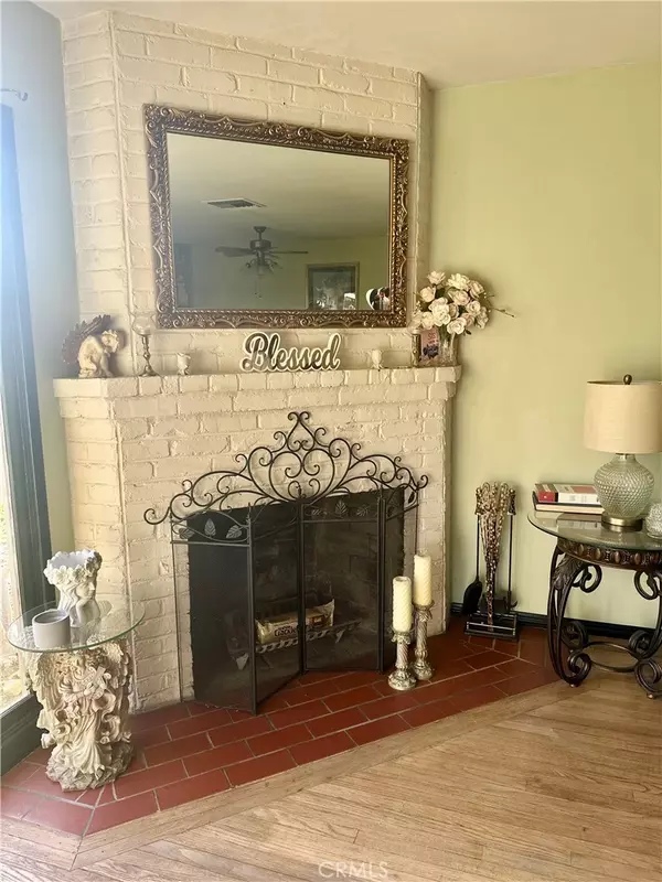 Pomona, CA 91767,130 Cary LN