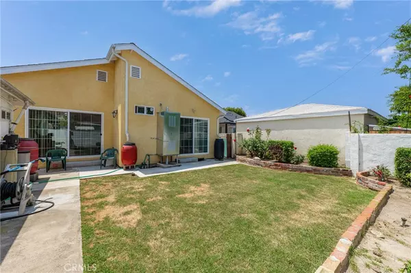 Norwalk, CA 90650,15316 Flallon AVE