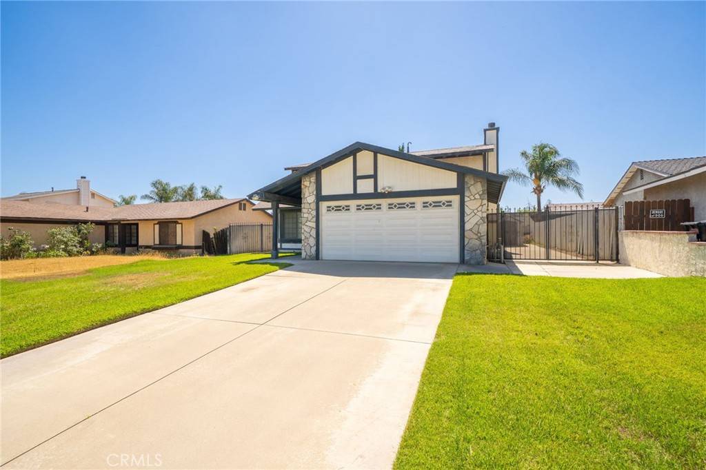194 S Macy ST, San Bernardino, CA 92410