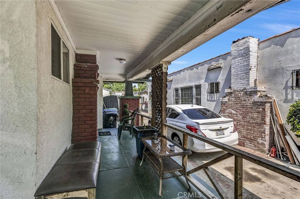 Los Angeles, CA 90043,5725 5th AVE
