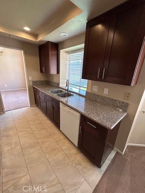 Fontana, CA 92336,13646 Kings Canyon CT