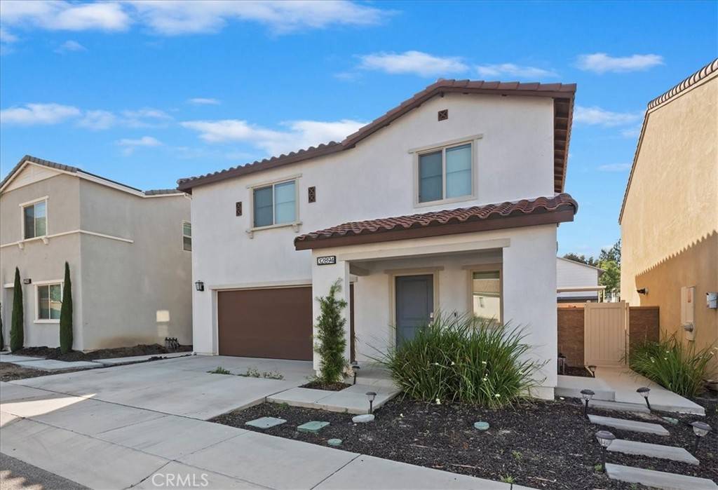 Lake Elsinore, CA 92530,32894 Crown Point LN