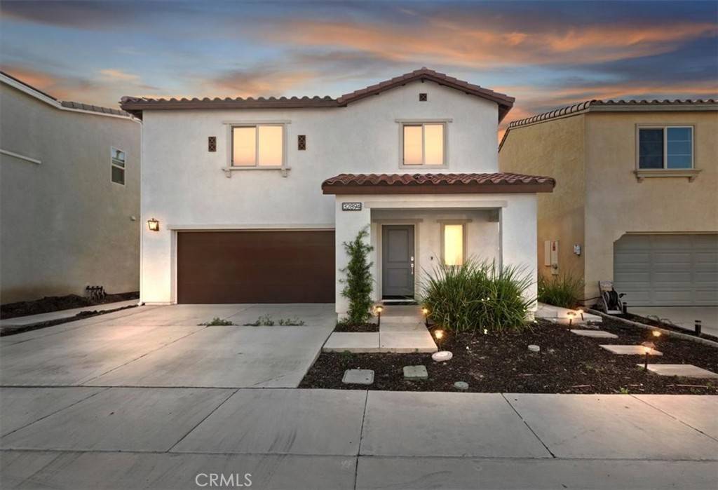32894 Crown Point LN, Lake Elsinore, CA 92530