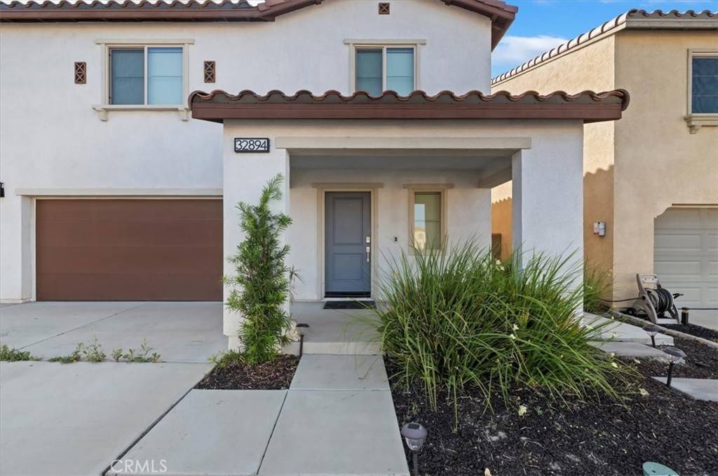 Lake Elsinore, CA 92530,32894 Crown Point LN