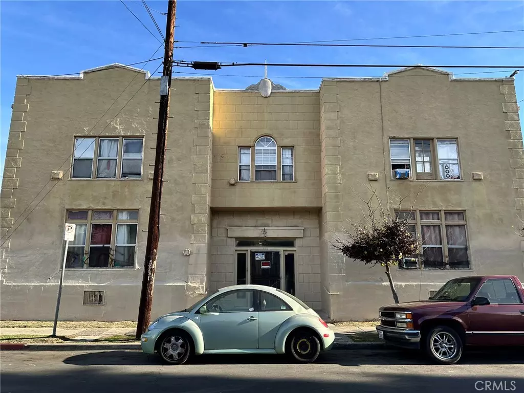 Los Angeles, CA 90011,303 E 35th ST
