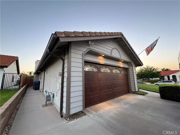 Murrieta, CA 92563,39781 Pin Oak CT