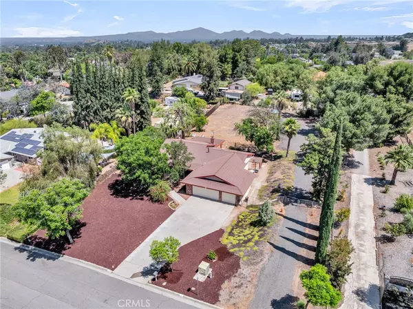 1239 Highridge ST, Riverside, CA 92506