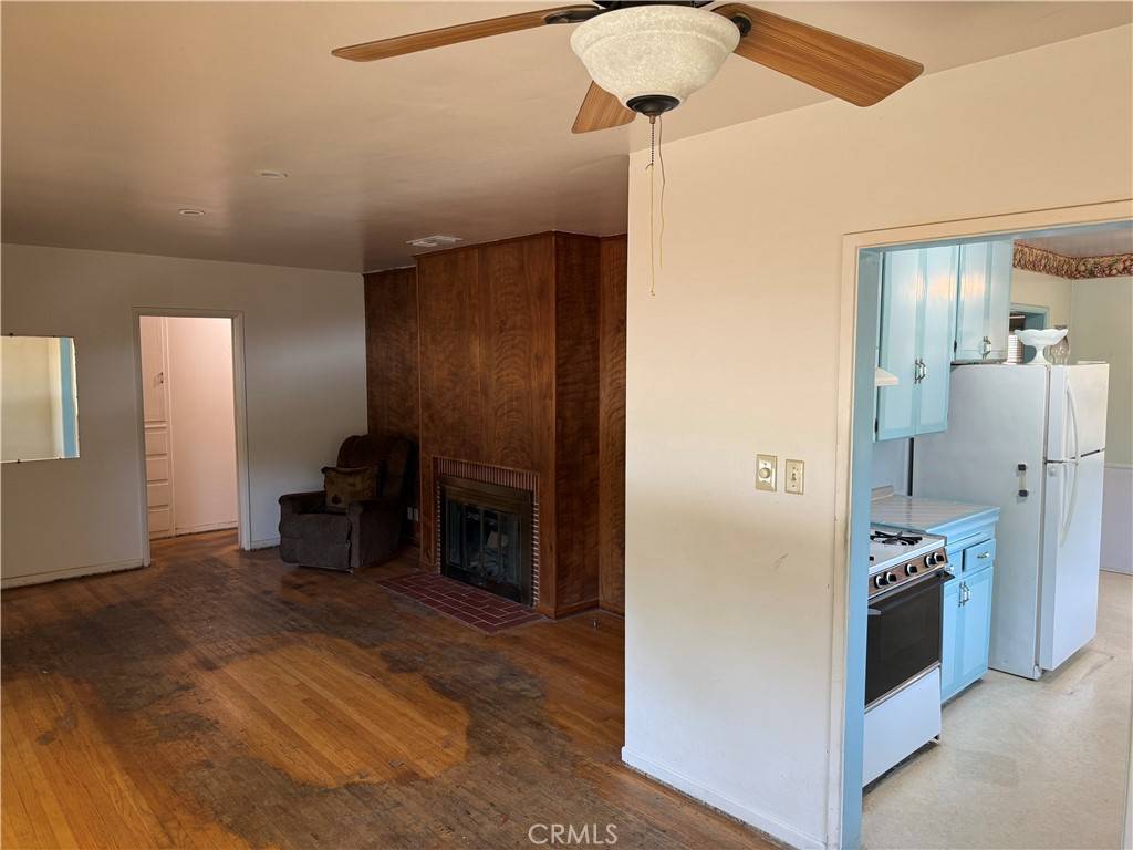 Monrovia, CA 91016,2456 Treelane AVE