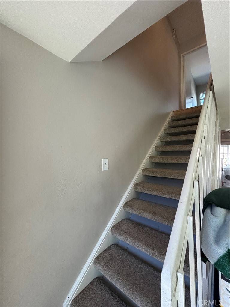 La Palma, CA 90623,5094 Via Maria