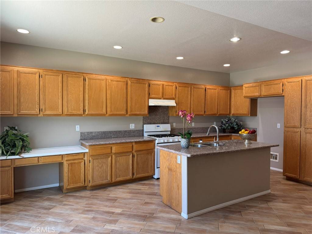 Moreno Valley, CA 92555,15765 Avenida De Calma