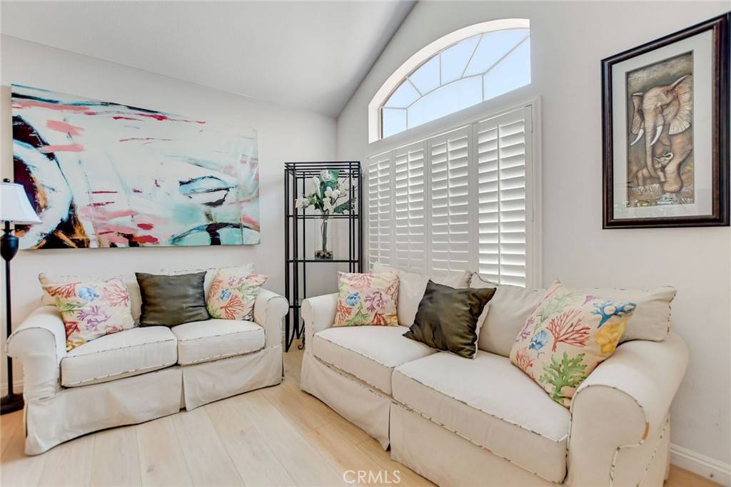 San Bernardino, CA 92407,5575 Osborne CT