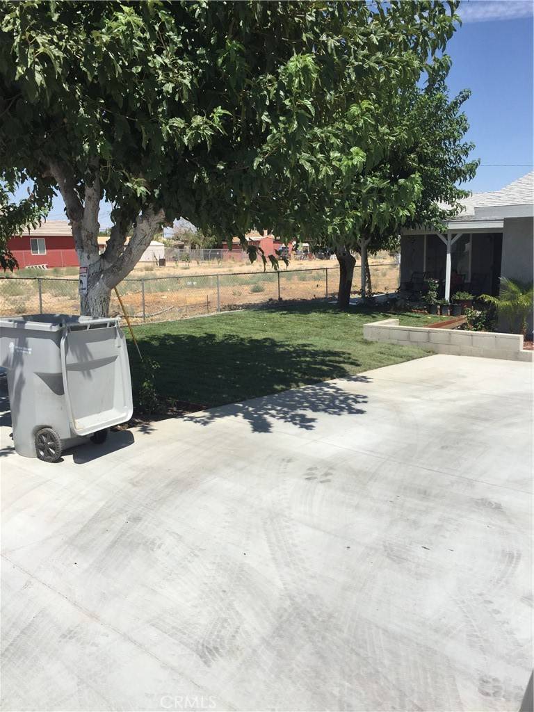 Hesperia, CA 92345,16472 Vine ST