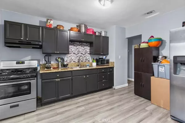 Highland, CA 92346,7065 Bangor AVE