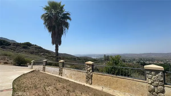 Lake Elsinore, CA 92530,19301 Jasmine CT