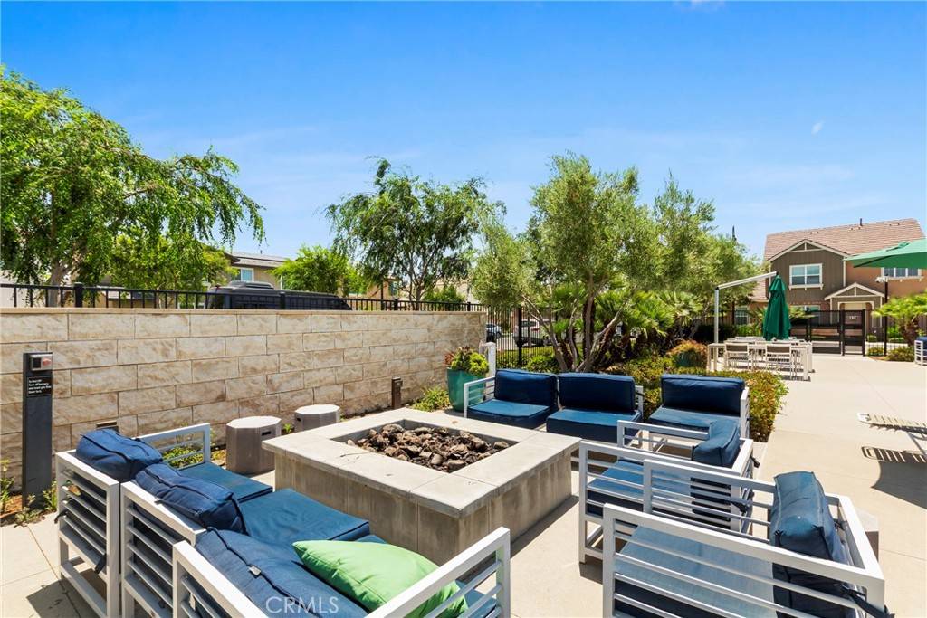 Ontario, CA 91761,2777 E Bordeaux DR #70