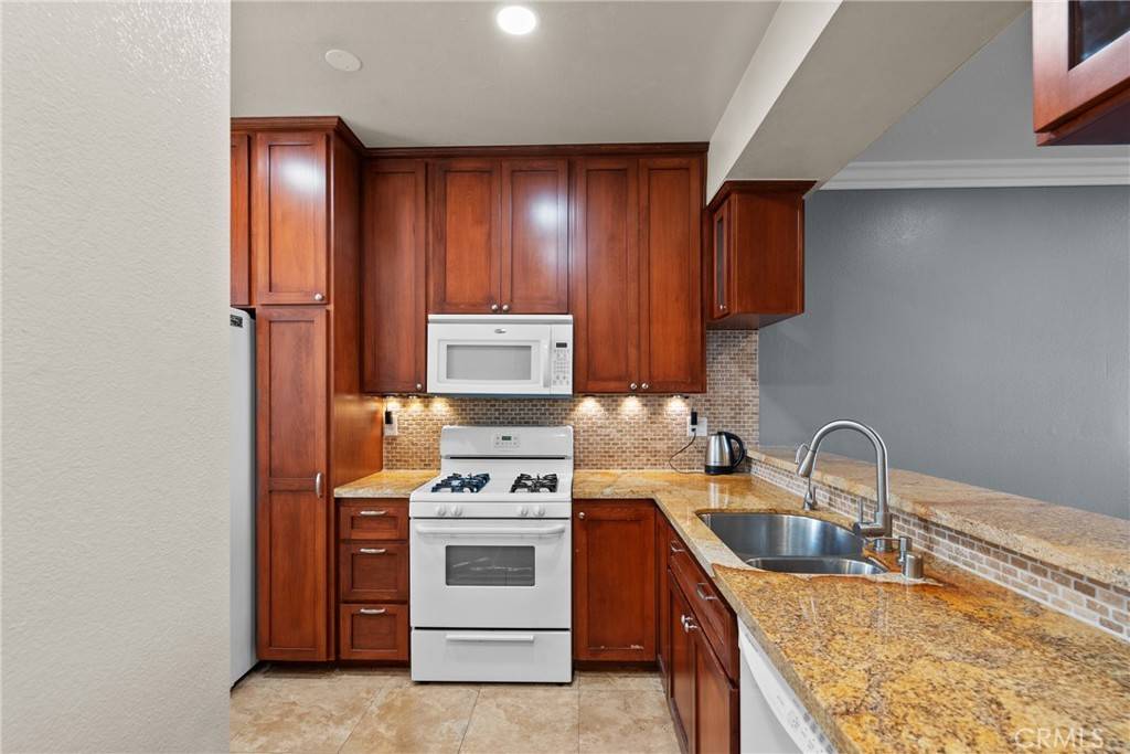 Long Beach, CA 90802,555 Maine AVE #320