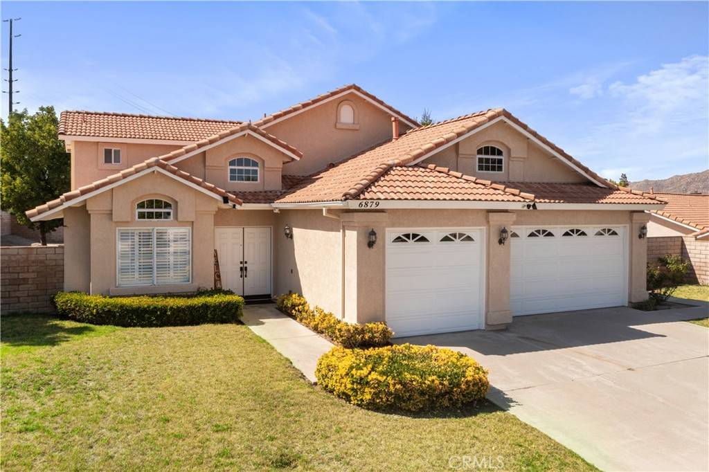 6879 Mission Grove Pkwy N, Riverside, CA 92506