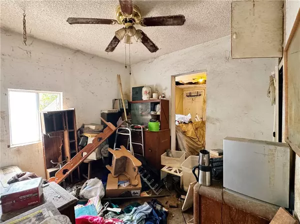 Colton, CA 92324,420 W K ST