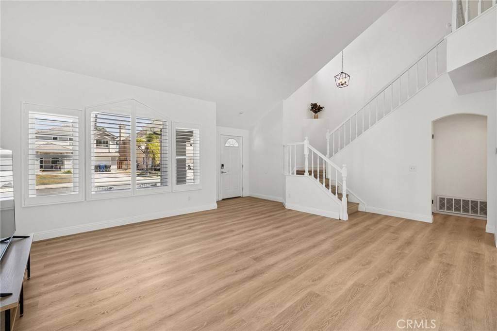 Riverside, CA 92507,5731 Applecross DR